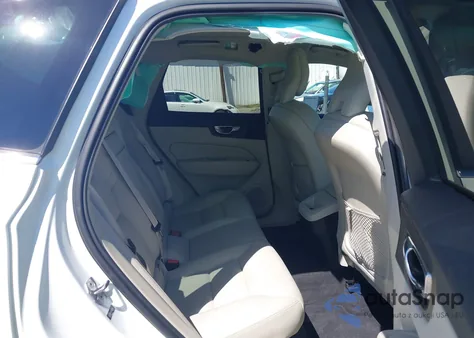 2019 Volvo Xc60 T5 Momentum из США, поврежденный, VIN LYV102DK9KB359915